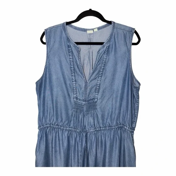 GAP Light Blue Chambray Dress - Picture 7 of 11